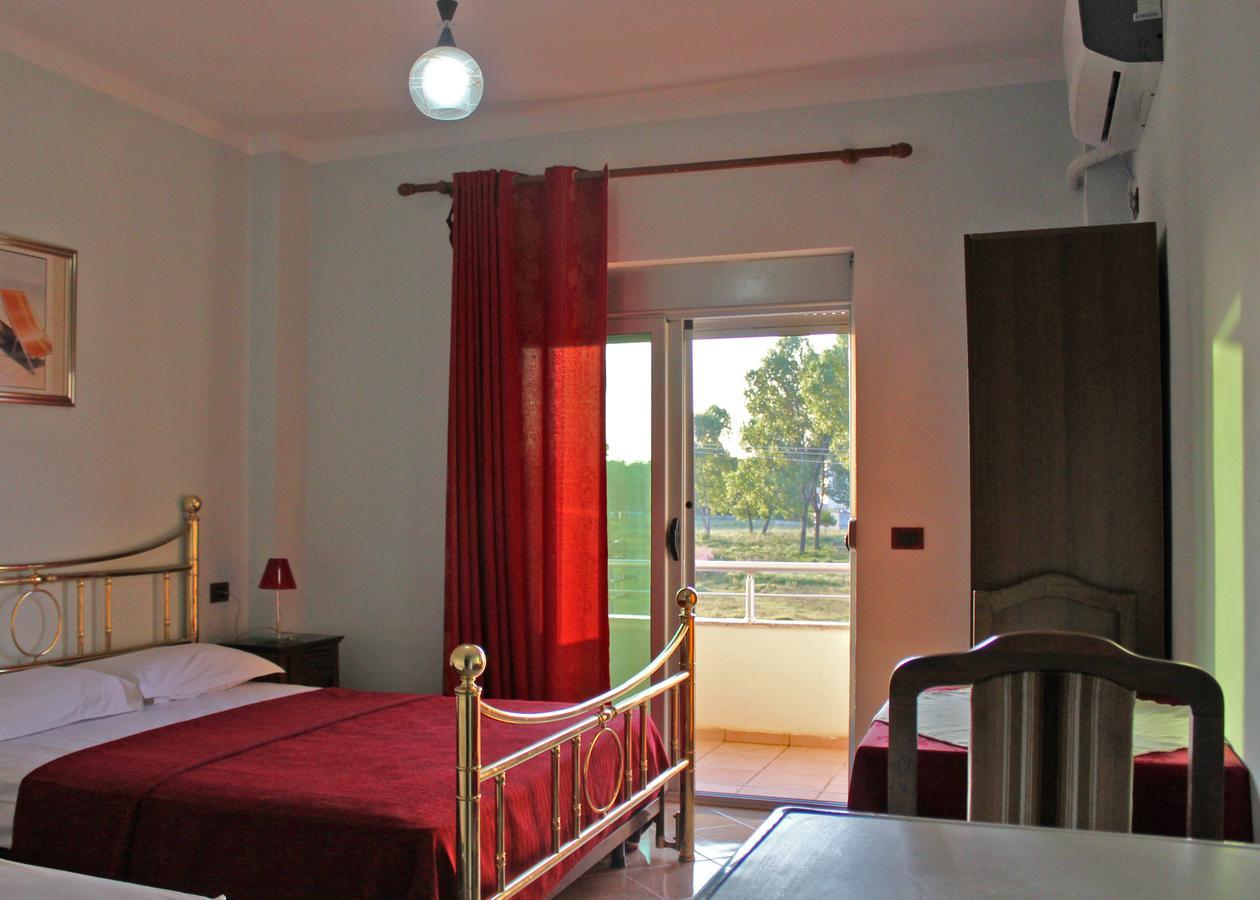 Risus Hotel غوليم المظهر الخارجي الصورة