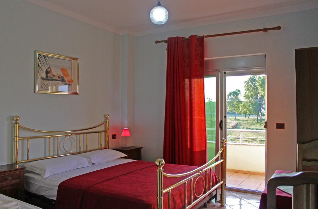 Risus Hotel غوليم المظهر الخارجي الصورة